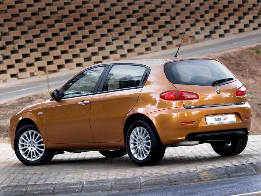  Alfa Romeo 147 5-Door (937B) 2005 года  (ZA) (фото 2 из 10)